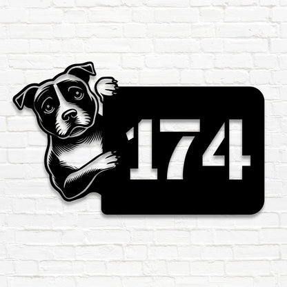 Staffordshire Bullterrier - individuelle Hausnummer