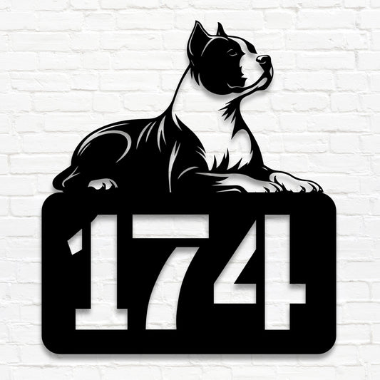 Individuelle Hausnummer mit American Stafford