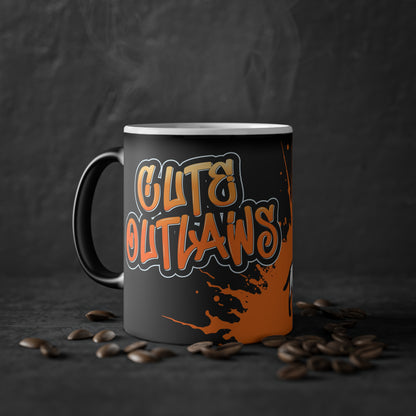 Magic Coffee Mug - Cute Outlaws Maskottchen erscheint