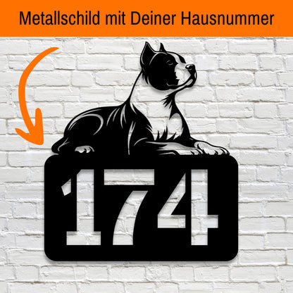 Individuelle Hausnummer mit American Stafford